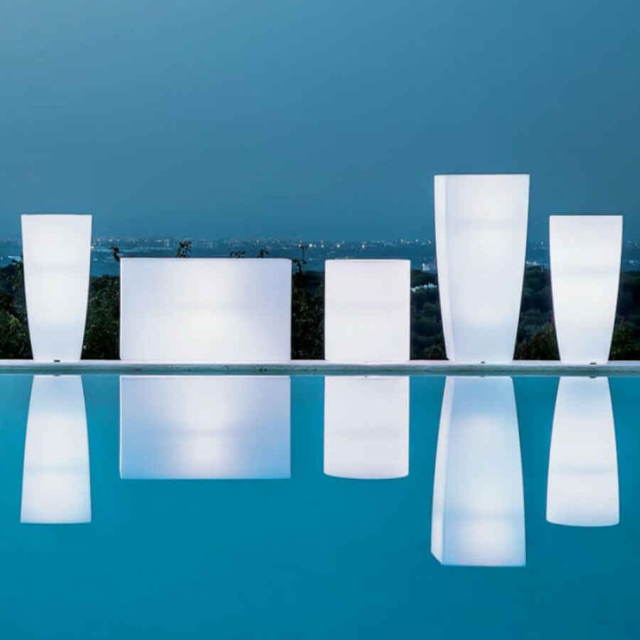 Vaso luminoso in Polipropilene cm 40x40x90 – LUCIUS